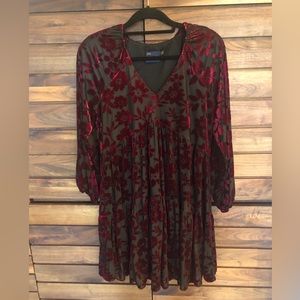 Velvet floral pattern Baby-doll dress